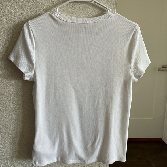 Gap Ribbed T-Shirt - Picture 2 of 4